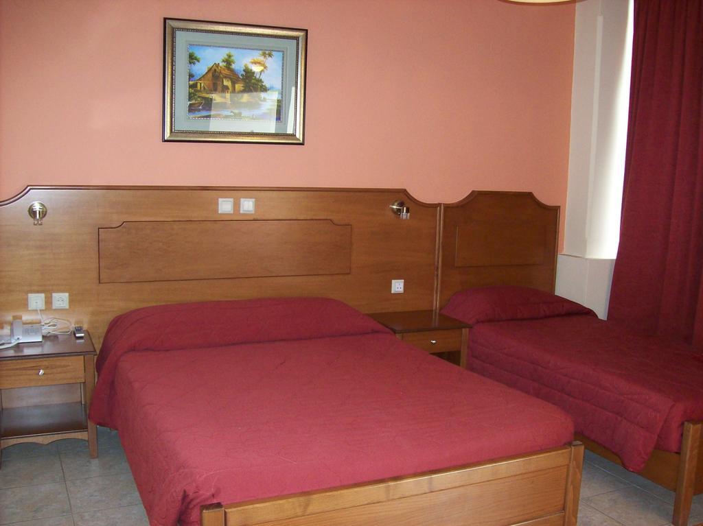 Thomas Bay Hotel Агиос Стефанос Номер фото